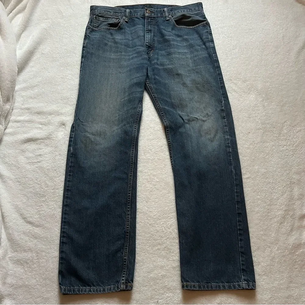 Levi's Men's 505 Medium Blue Straight Leg Jeans Size W38 x L32